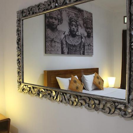 Ubud Rooms B&B ภายนอก รูปภาพ
